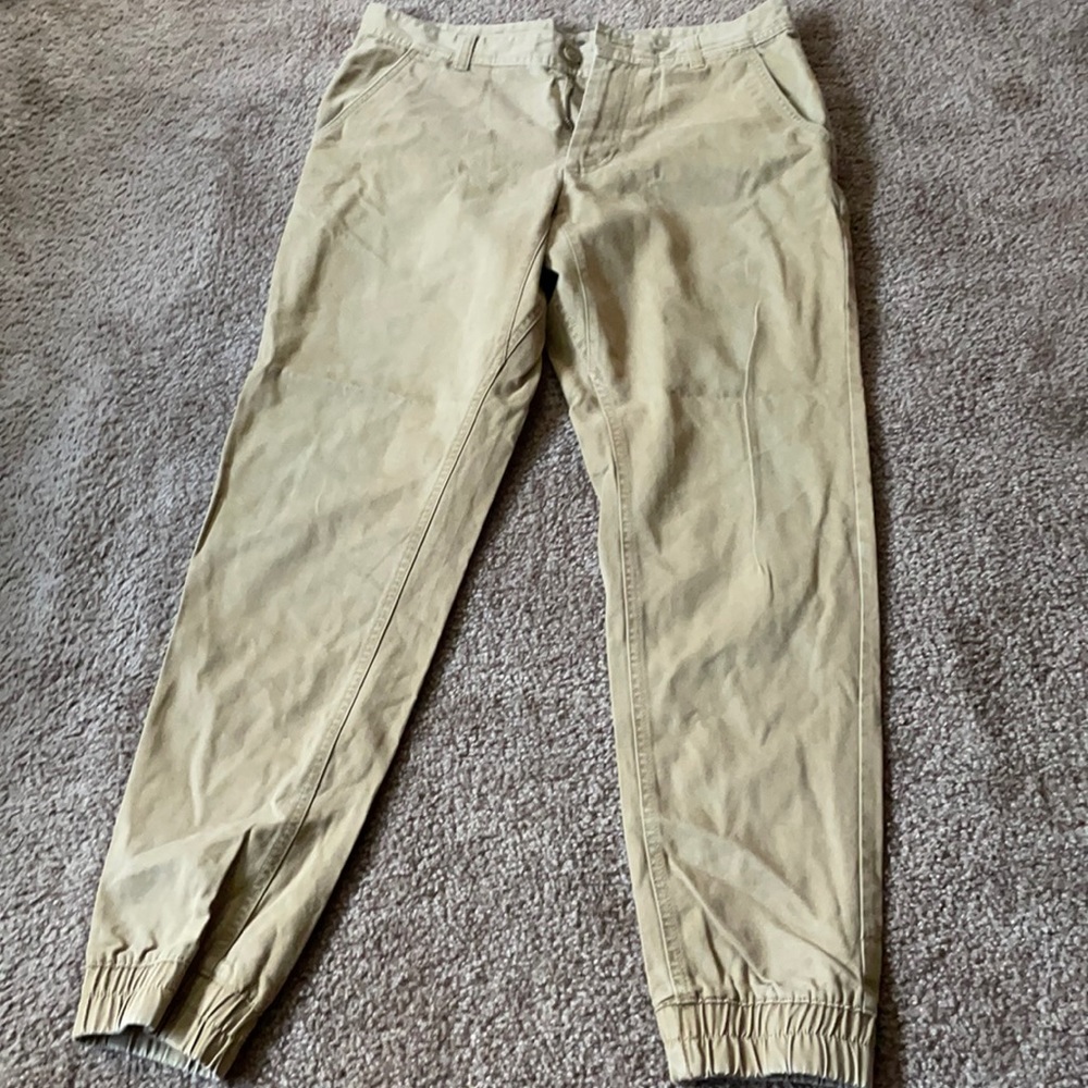 Old Navy cargo jeans worn a couple times size 32 x 32
